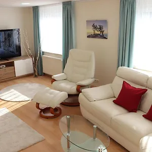 https://liebevoll-renoviertes-haus-mit-grossem-garten-in-dresden.dresdenhotels.net